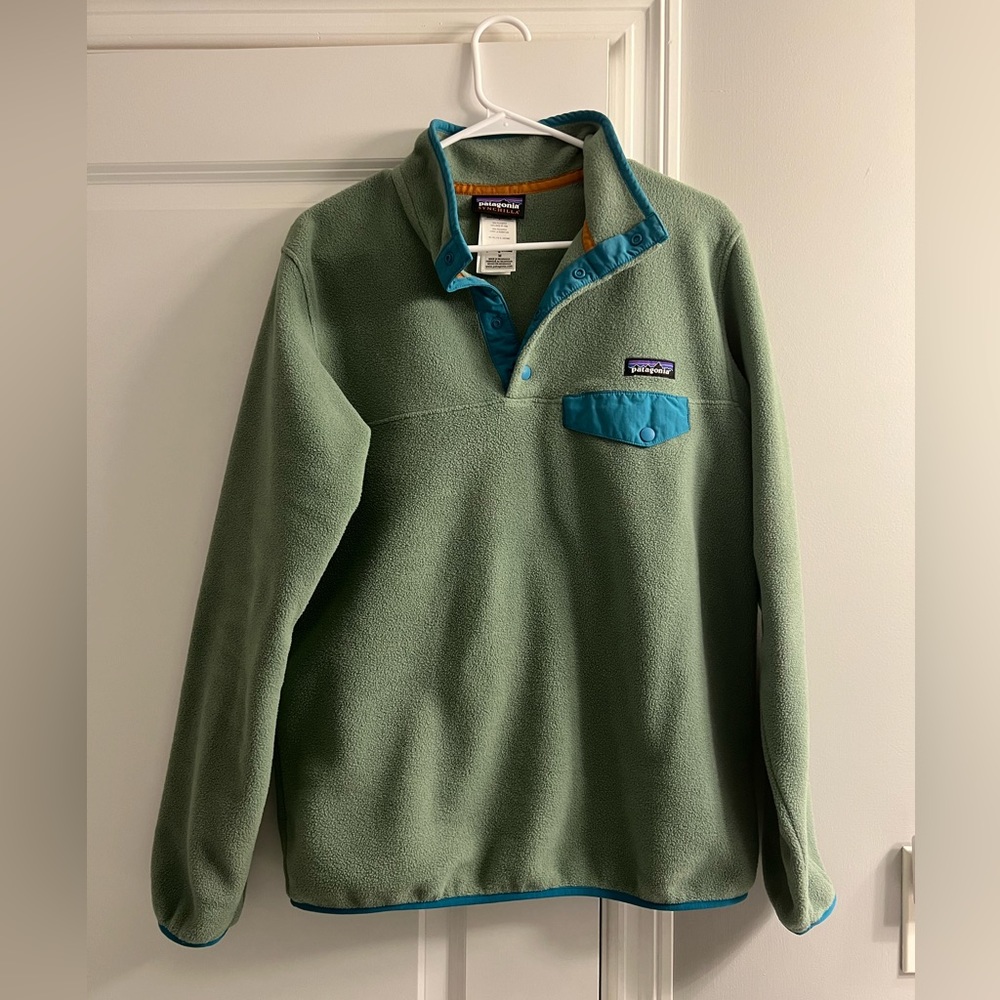Women’s Medium Patagonia Lightweight Synchilla Snap-T Fleece Pullover